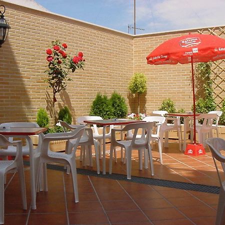 Hostal Toledano Victoria Пинто Екстериор снимка